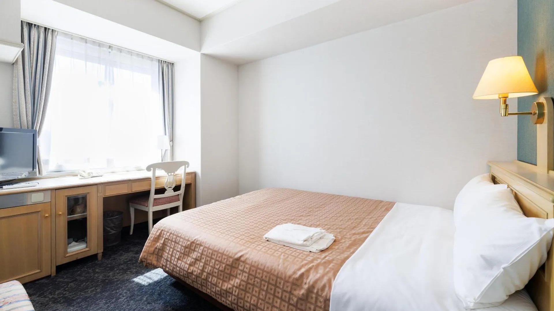 ****  Hiroshima Intelligent Hotel Annex Japon
